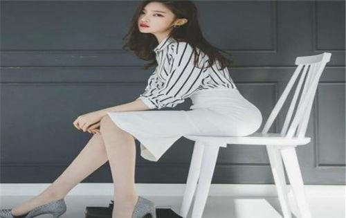 女领导穿丝袜,优雅与权力的完美融合