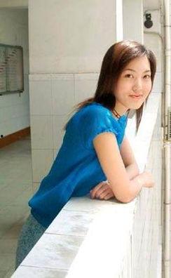 售楼小姐被睡丝袜,一场意外的激情邂逅