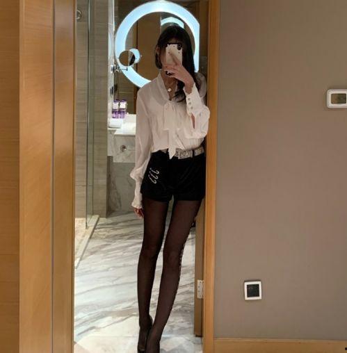 国内丝袜熟女自拍视频