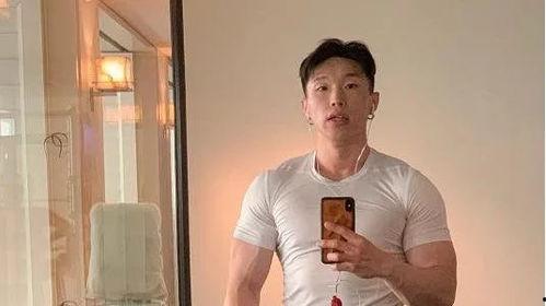 郭德纲父亲爆料视频播放,揭秘德云社背后的故事