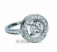 明星钻戒,揭秘明星钻戒背后的爱情故事